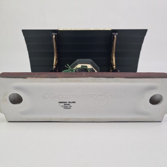 Department 56 Heritage Village "Victoria Station Train" 5575-1 Accessory Vntg - Picture 9 of 11
